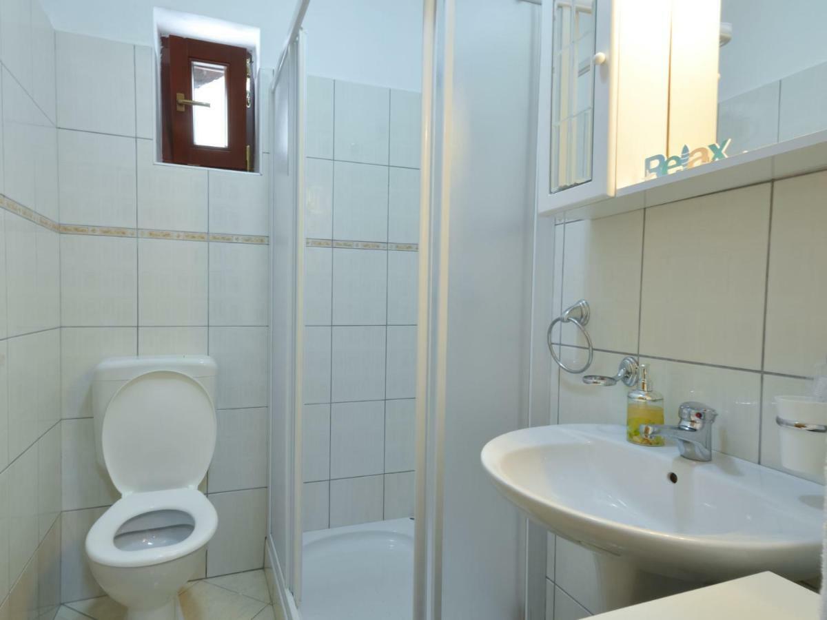 Apartment Mara-1 By Interhome Anić المظهر الخارجي الصورة