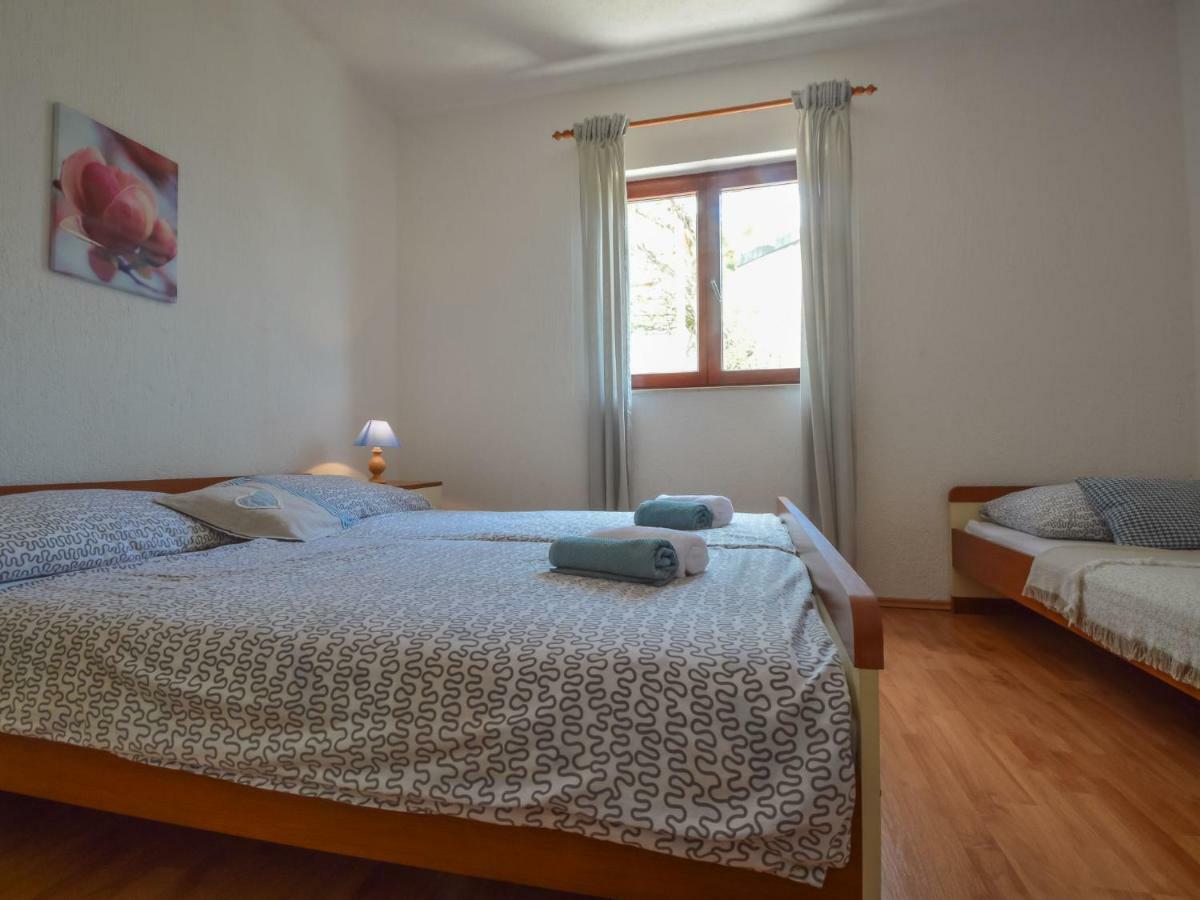Apartment Mara-1 By Interhome Anić المظهر الخارجي الصورة